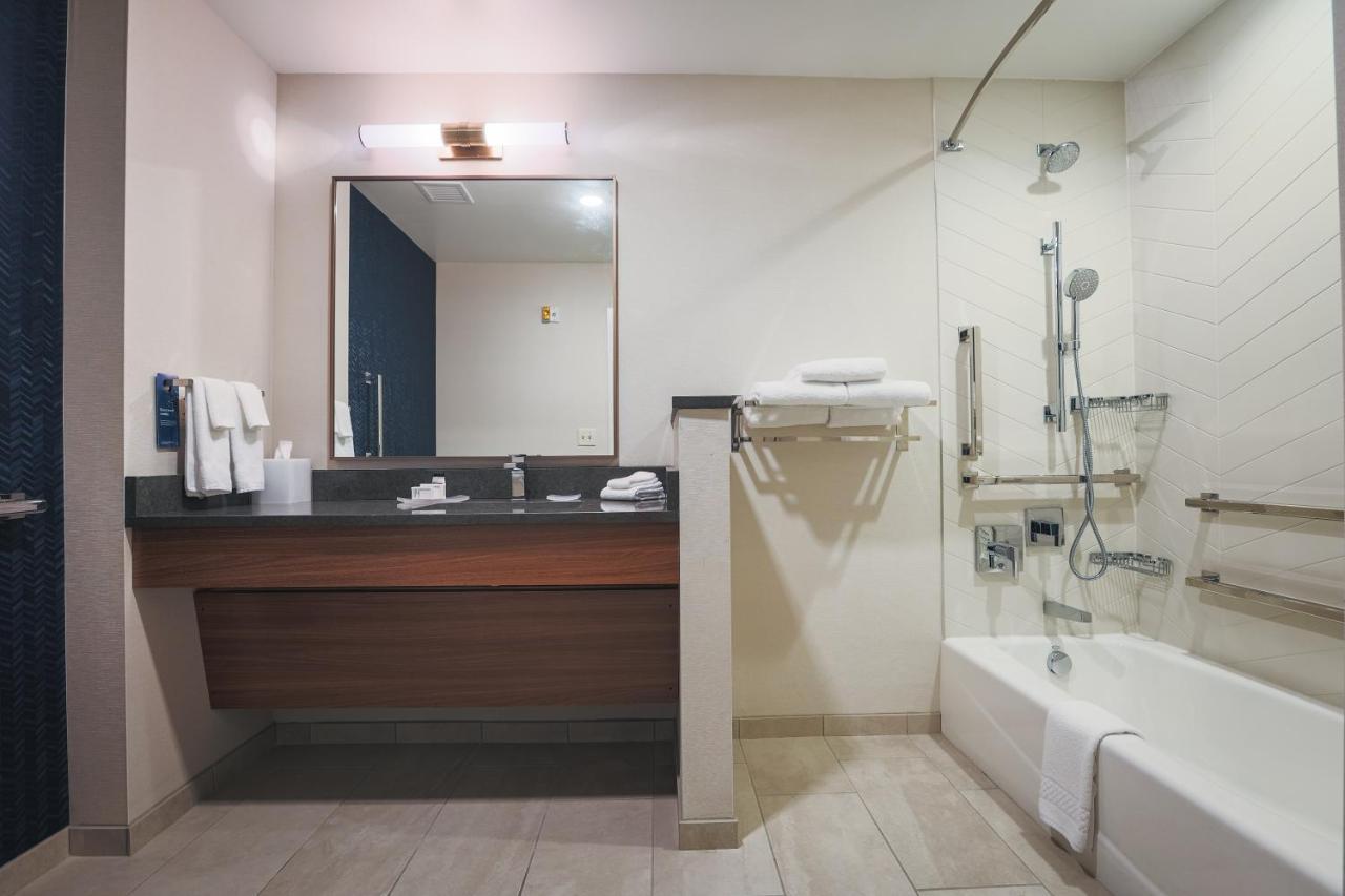 Fairfield Inn & Suites מרקט מראה חיצוני תמונה