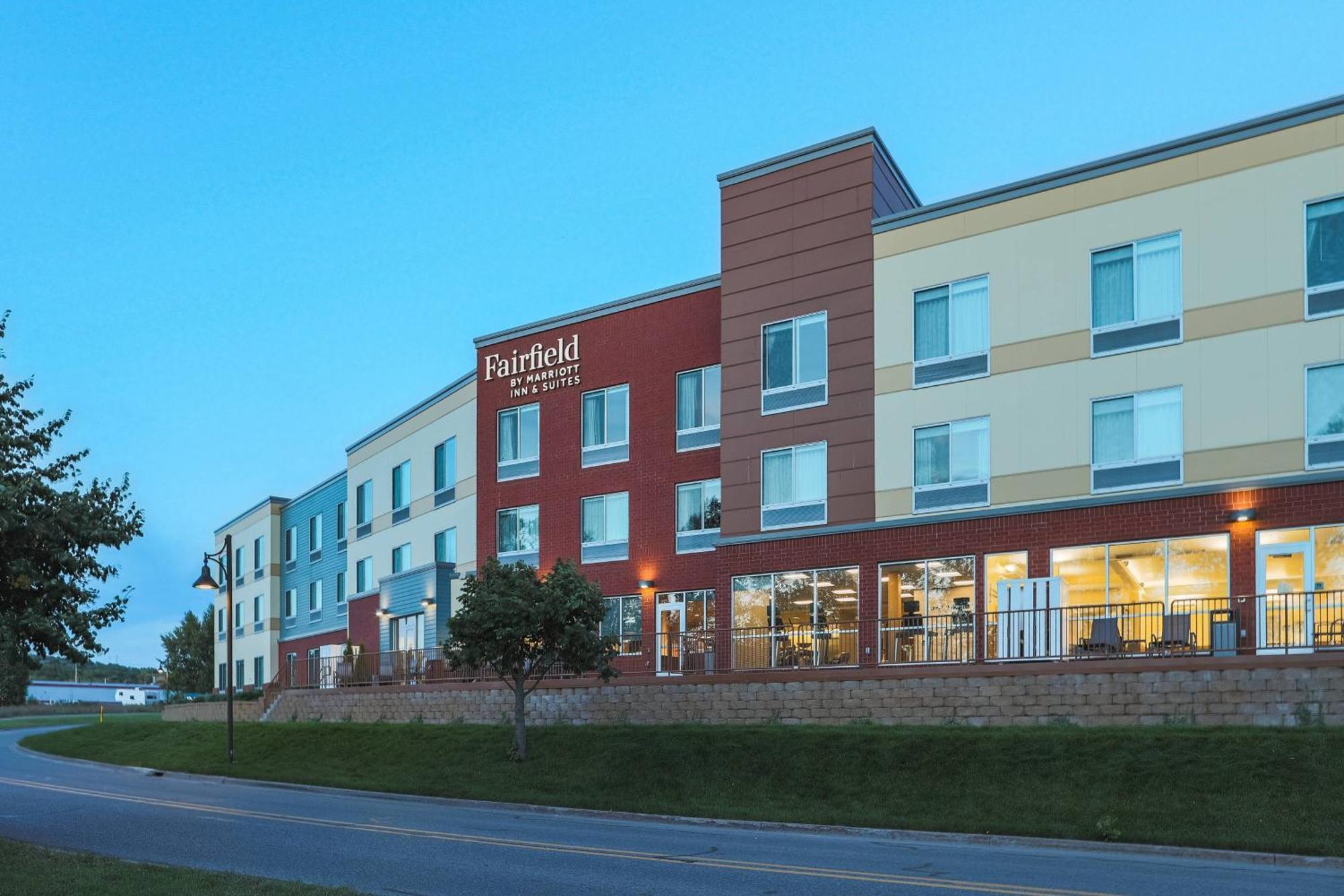 Fairfield Inn & Suites מרקט מראה חיצוני תמונה