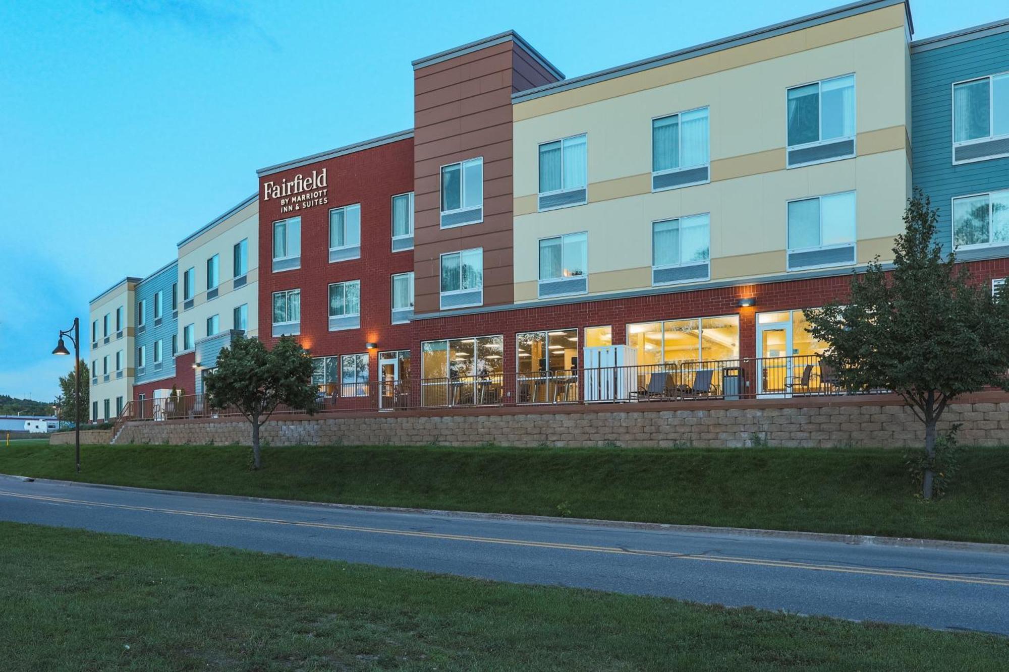 Fairfield Inn & Suites מרקט מראה חיצוני תמונה